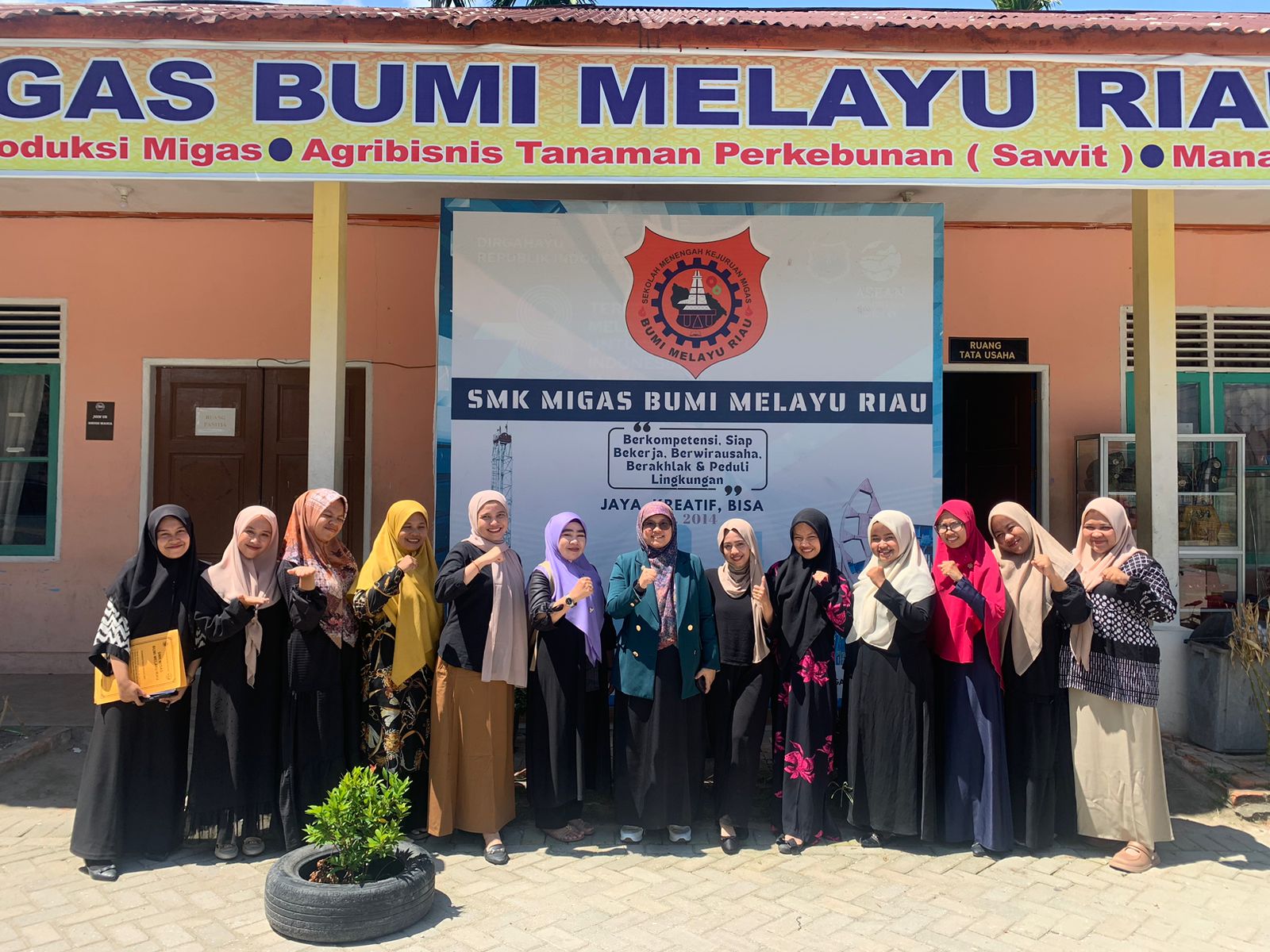 Guru SMK Migas BMR gelar pelatihan service excellent guna optimalkan pelayanan